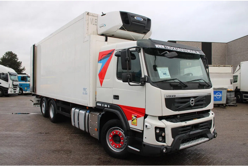 Volvo FMX 370 + EURO 5 + CARRIER + meat + 6x2 + atp - Frigorífico camión: foto 2 Volvo FMX 370 + EURO 5 + CARRIER + meat + 6x2 + atp - Frigorífico camión: foto 2