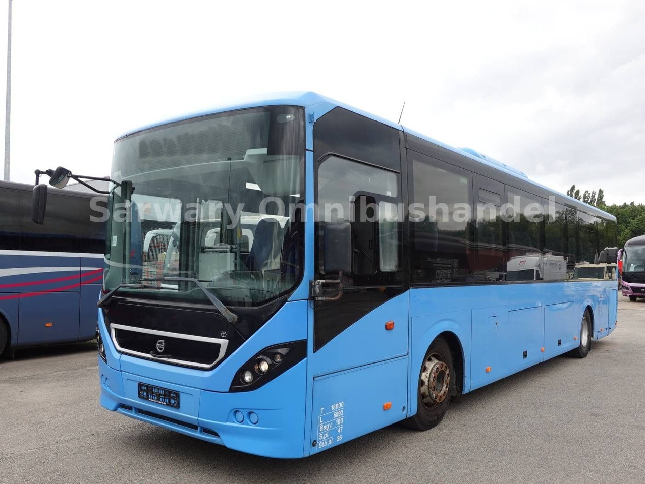 Volvo 8900 *8907R*48-Sitze*EEV* - Autobús suburbano: foto 2 Volvo 8900 *8907R*48-Sitze*EEV* - Autobús suburbano: foto 2
