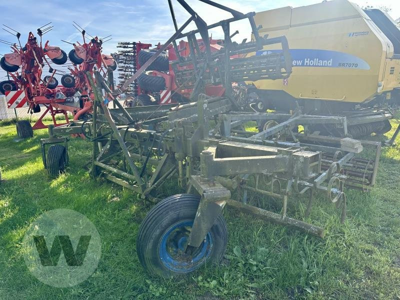 Fortschritt Kombinator T890 - Equipo para trabajo del suelo: foto 2 Fortschritt Kombinator T890 - Equipo para trabajo del suelo: foto 2