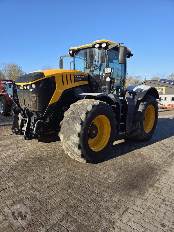 JCB FasTrac 8330 - Tractor: foto 1 JCB FasTrac 8330 - Tractor: foto 1