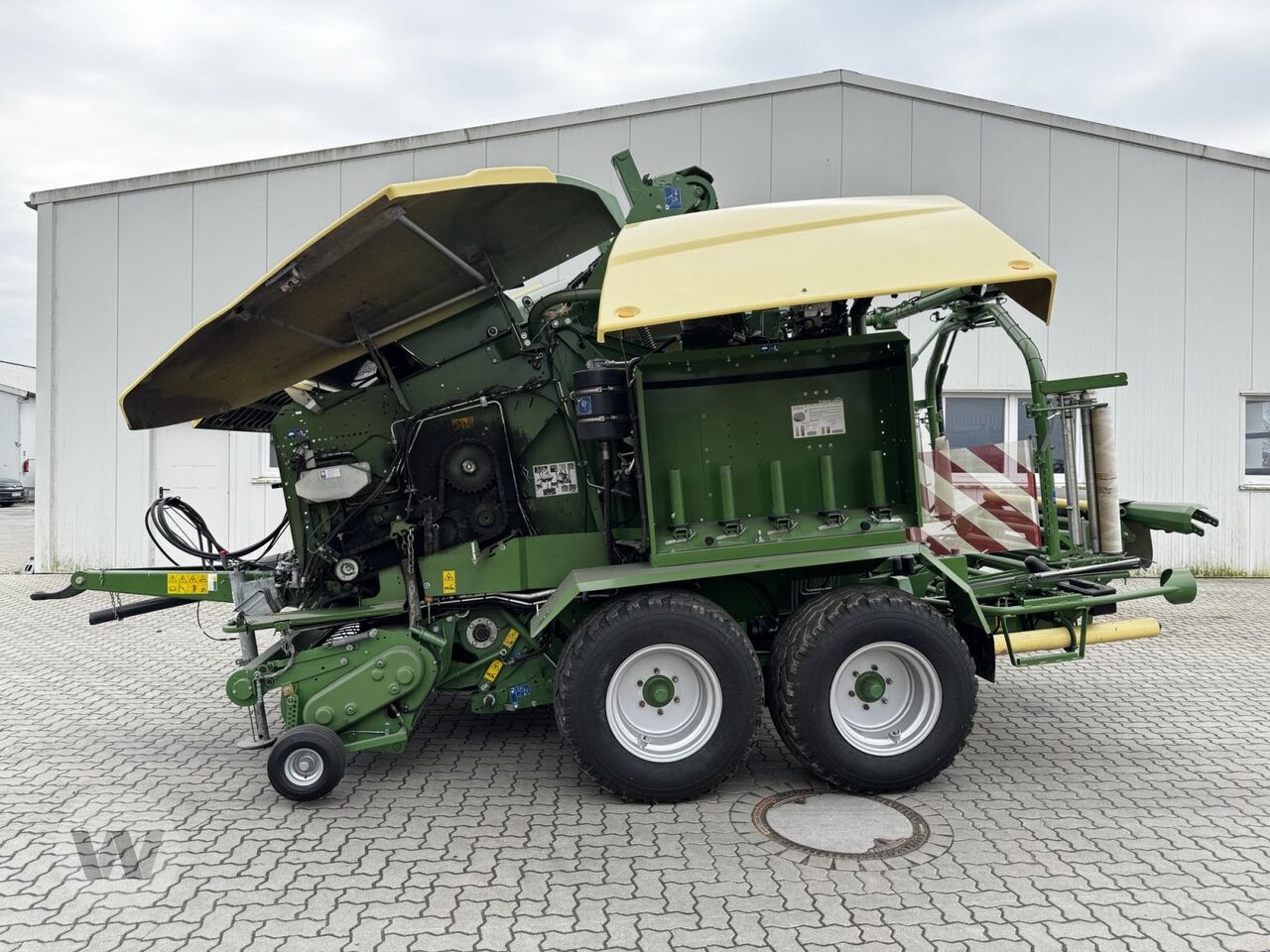 Krone Comprima CF 155 XC - Rotoempacadora: foto 1 Krone Comprima CF 155 XC - Rotoempacadora: foto 1