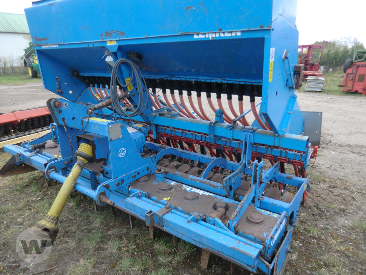 Lemken Zirkon 7/300 + DKA 3000 - Combinado de siembra: foto 1 Lemken Zirkon 7/300 + DKA 3000 - Combinado de siembra: foto 1