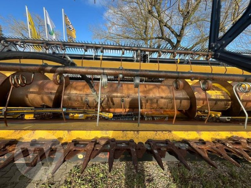 New Holland 9,15m Varifeed - Cabezal de grano: foto 3 New Holland 9,15m Varifeed - Cabezal de grano: foto 3