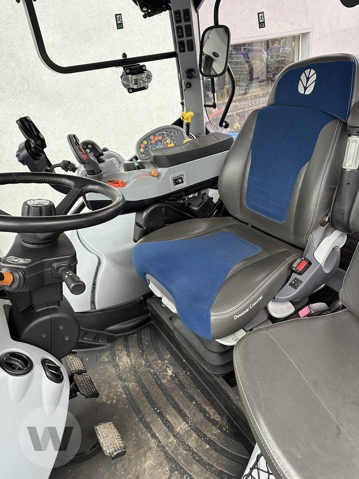 New Holland T 6.145 DC - Tractor: foto 3 New Holland T 6.145 DC - Tractor: foto 3