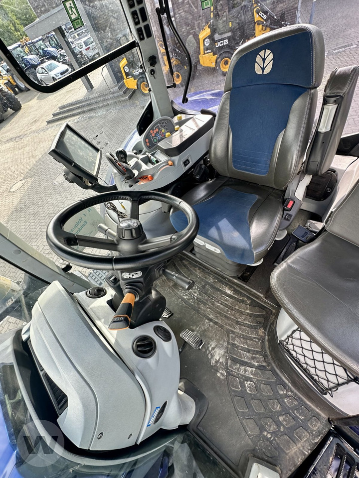 Tractor New Holland T 7.270 AC: foto 12