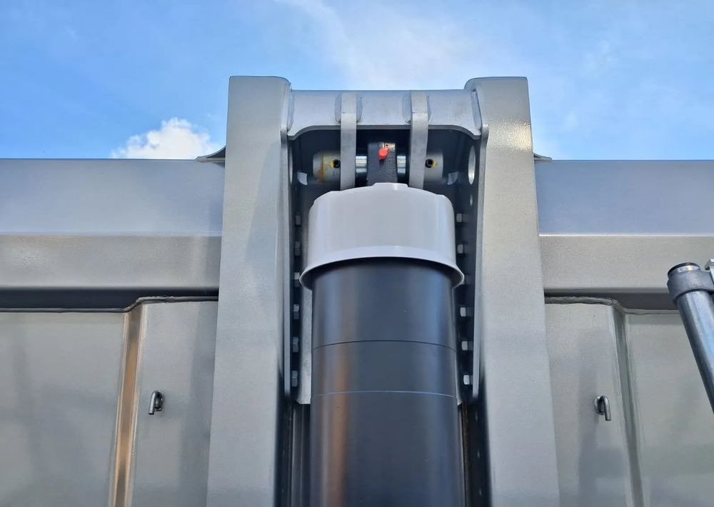 Volquete semirremolque nuevo Schmitz Cargobull Wywrotka stalowa 25m3, Klapa zewnętrzna: foto 18