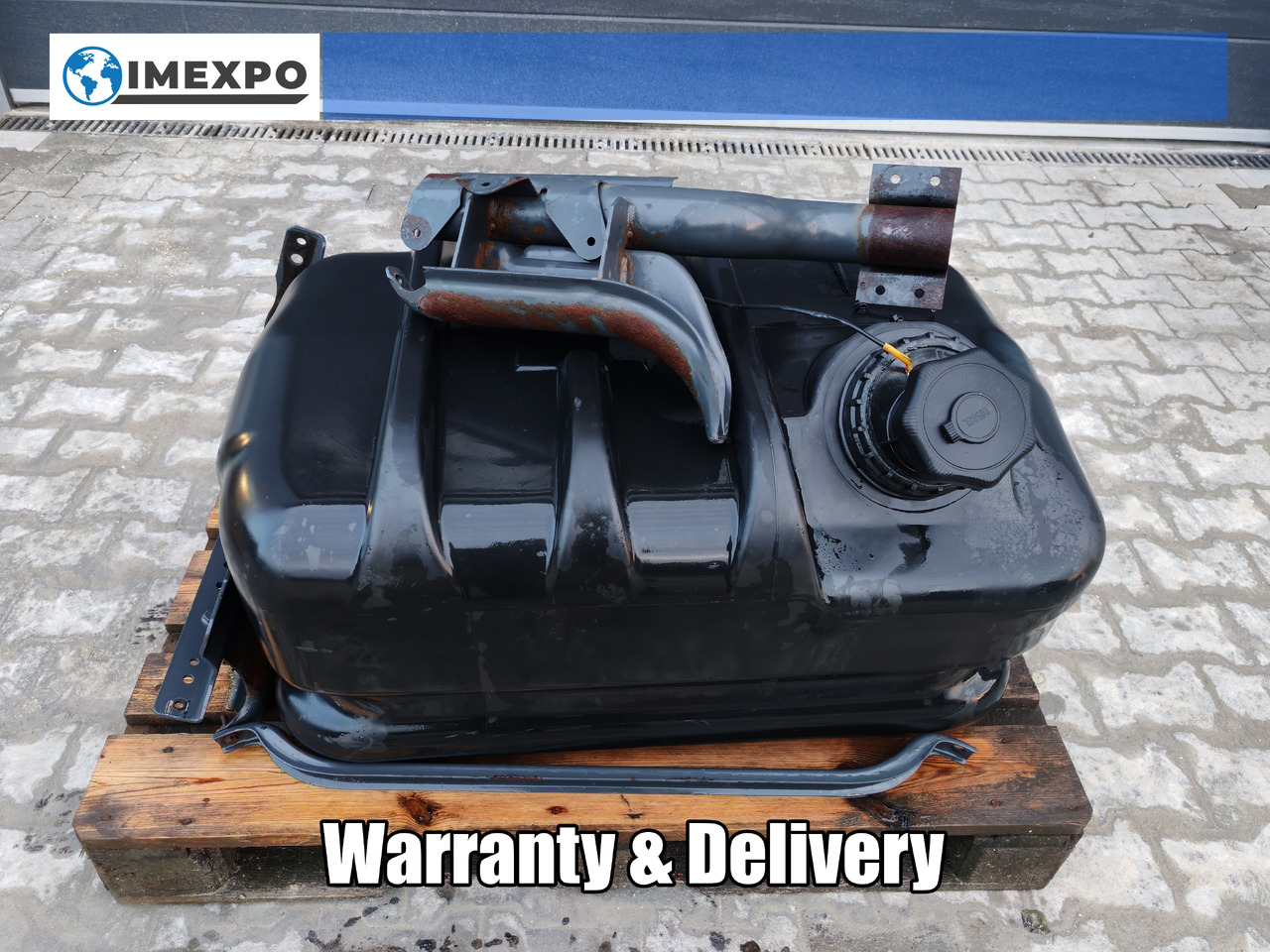 MERCEDES-BENZ ATEGO MP4 EURO6 / COMPLETE FUEL TANK / 180L / A9674710001 - Depósito de combustible: foto 1 MERCEDES-BENZ ATEGO MP4 EURO6 / COMPLETE FUEL TANK / 180L / A9674710001 - Depósito de combustible: foto 1