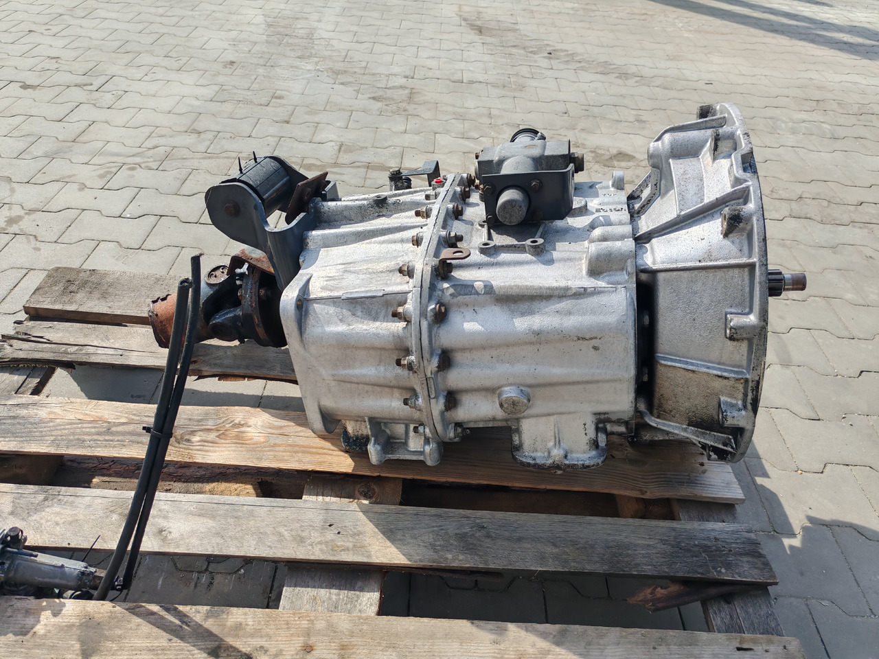 RENAULT MIDLUM / EATON FS 4106B H / COMPLETE GEARBOX - Caja de cambios: foto 5 RENAULT MIDLUM / EATON FS 4106B H / COMPLETE GEARBOX - Caja de cambios: foto 5