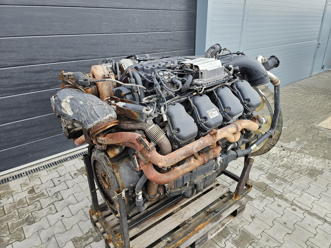 SCANIA R580 / DC16 102 V8 / EURO 6 / COMPLETE ENGINE - Motor: foto 3 SCANIA R580 / DC16 102 V8 / EURO 6 / COMPLETE ENGINE - Motor: foto 3