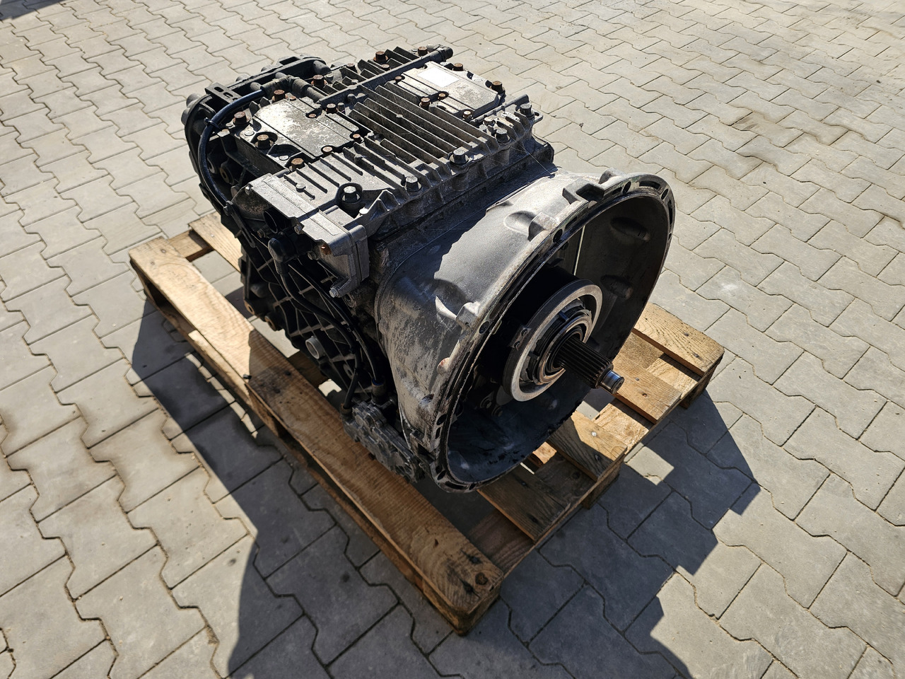 VOLVO FH FM / AT2612D I-SHIFT / AUTOMATIC GEARBOX - Caja de cambios: foto 4 VOLVO FH FM / AT2612D I-SHIFT / AUTOMATIC GEARBOX - Caja de cambios: foto 4