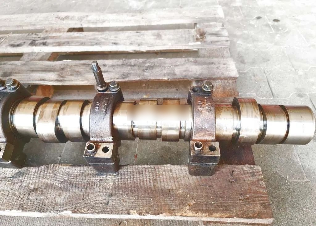 VOLVO FH12 D12 CAMSHAFT / 3165224 / WORLDWIDE DELIVERY - Árbol de levas para Camión: foto 4 VOLVO FH12 D12 CAMSHAFT / 3165224 / WORLDWIDE DELIVERY - Árbol de levas para Camión: foto 4