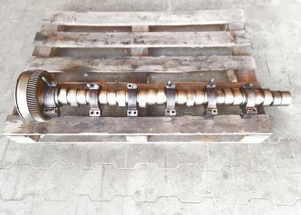 VOLVO FH12 D12 CAMSHAFT / 3165224 / WORLDWIDE DELIVERY - Árbol de levas para Camión: foto 3 VOLVO FH12 D12 CAMSHAFT / 3165224 / WORLDWIDE DELIVERY - Árbol de levas para Camión: foto 3