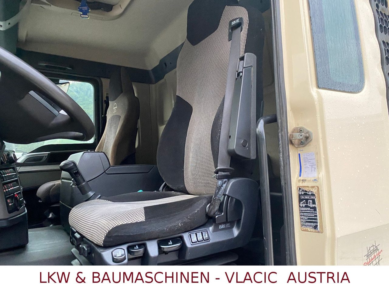 Camión forestal, Camión grúa MAN 33.500  6x6 MIT KRAN PENZ: foto 6