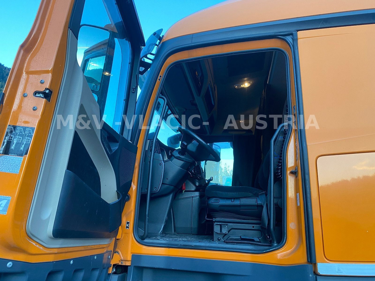 Mercedes-Benz 2542 - Portacontenedore/ Intercambiable camión: foto 2 Mercedes-Benz 2542 - Portacontenedore/ Intercambiable camión: foto 2