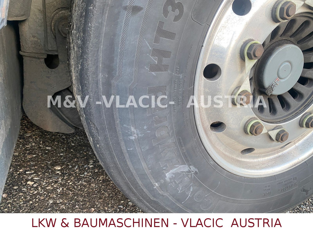 Schwarzmüller Benzin / Diesel 43000L 6Kammer Peillstab - Cisterna semirremolque: foto 4 Schwarzmüller Benzin / Diesel 43000L 6Kammer Peillstab - Cisterna semirremolque: foto 4