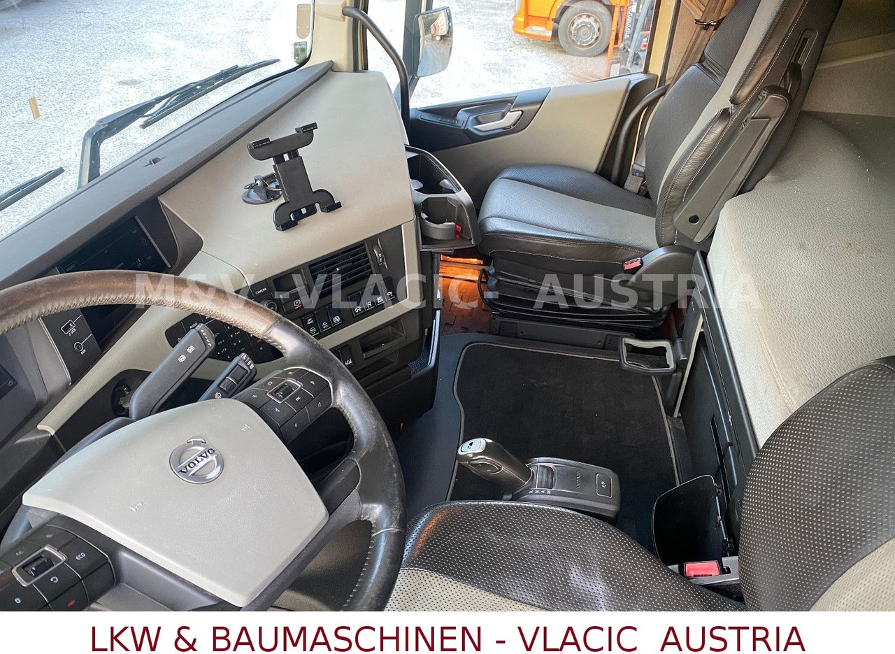 Volvo FH 540 (6X4) D13K540 - Camión forestal: foto 4 Volvo FH 540 (6X4) D13K540 - Camión forestal: foto 4