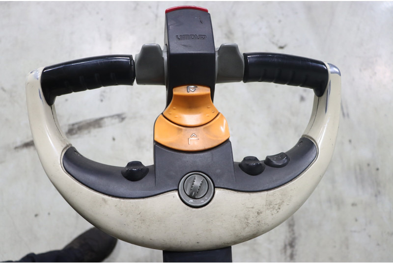 Crown SHR5520-1.13 - Apilador: foto 3 Crown SHR5520-1.13 - Apilador: foto 3