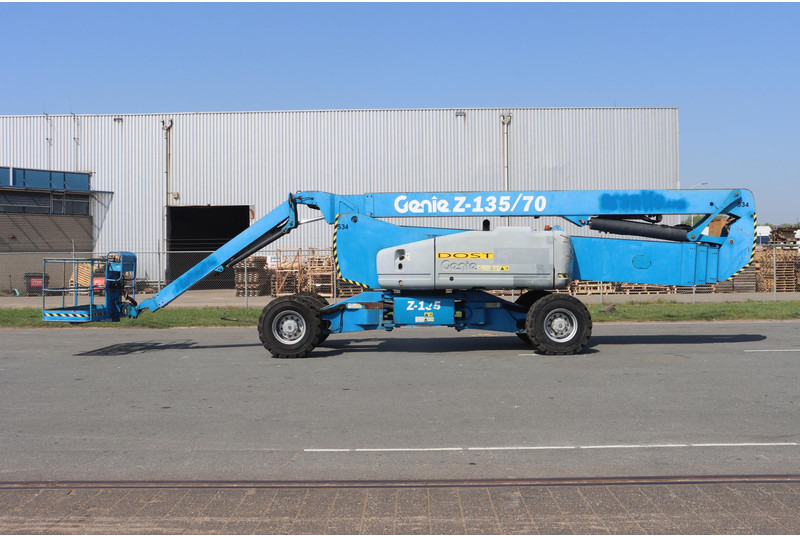 Genie Z135 - Plataforma articulada: foto 4 Genie Z135 - Plataforma articulada: foto 4