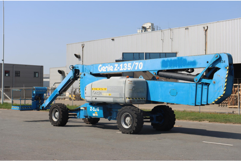 Genie Z135 - Plataforma articulada: foto 5 Genie Z135 - Plataforma articulada: foto 5