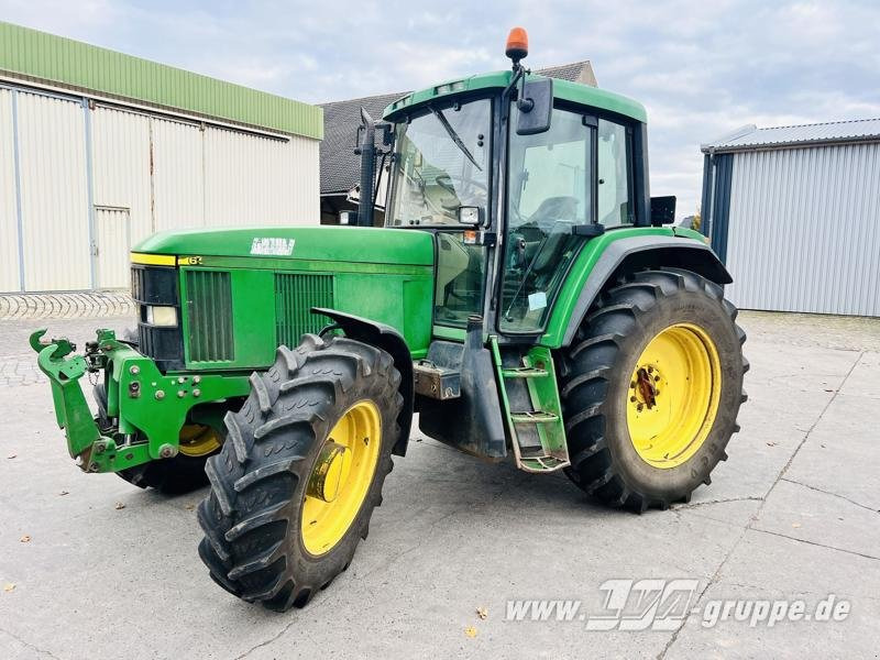 John Deere 6910 - Tractor: foto 1 John Deere 6910 - Tractor: foto 1