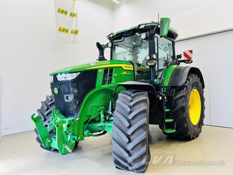 John Deere 7R 330 - Tractor: foto 1 John Deere 7R 330 - Tractor: foto 1