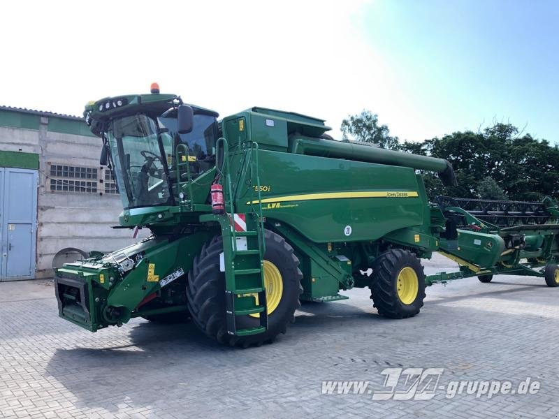 John Deere T550 - Cosechadora de granos: foto 1 John Deere T550 - Cosechadora de granos: foto 1