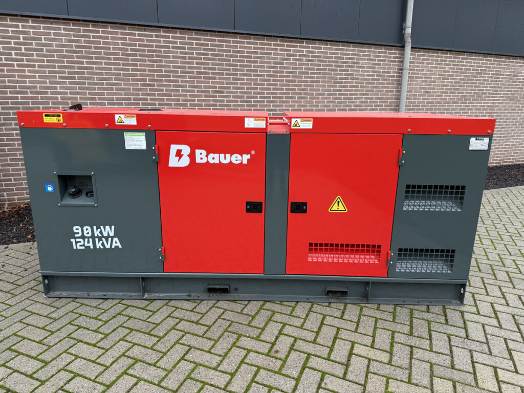 BAUER 124 KVA - Generador industriale: foto 1 BAUER 124 KVA - Generador industriale: foto 1