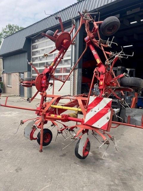 LELY 675 tedder - Henificadora: foto 2 LELY 675 tedder - Henificadora: foto 2