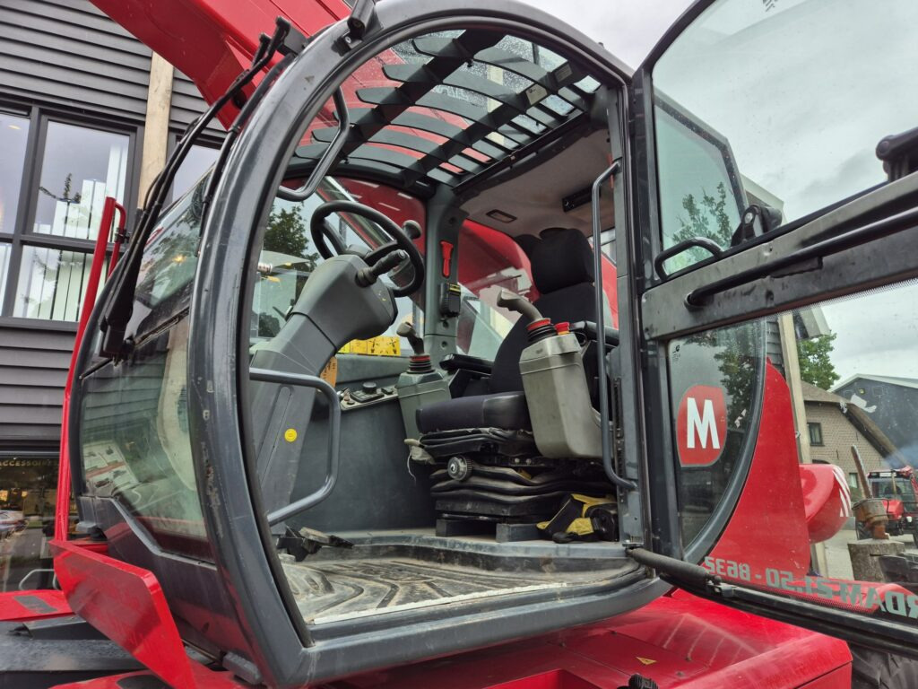 Manipulador telescópico MAGNI RTH 5.21 – D/D: foto 13 Manipulador telescópico MAGNI RTH 5.21 – D/D: foto 13