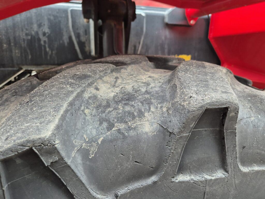 Manipulador telescópico MAGNI RTH 5.21 – D/D: foto 12 Manipulador telescópico MAGNI RTH 5.21 – D/D: foto 12