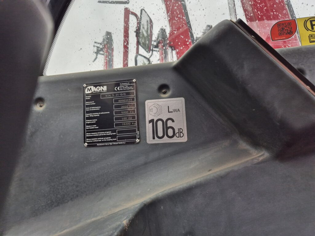 Manipulador telescópico MAGNI RTH 5.21 – D/D: foto 19 Manipulador telescópico MAGNI RTH 5.21 – D/D: foto 19