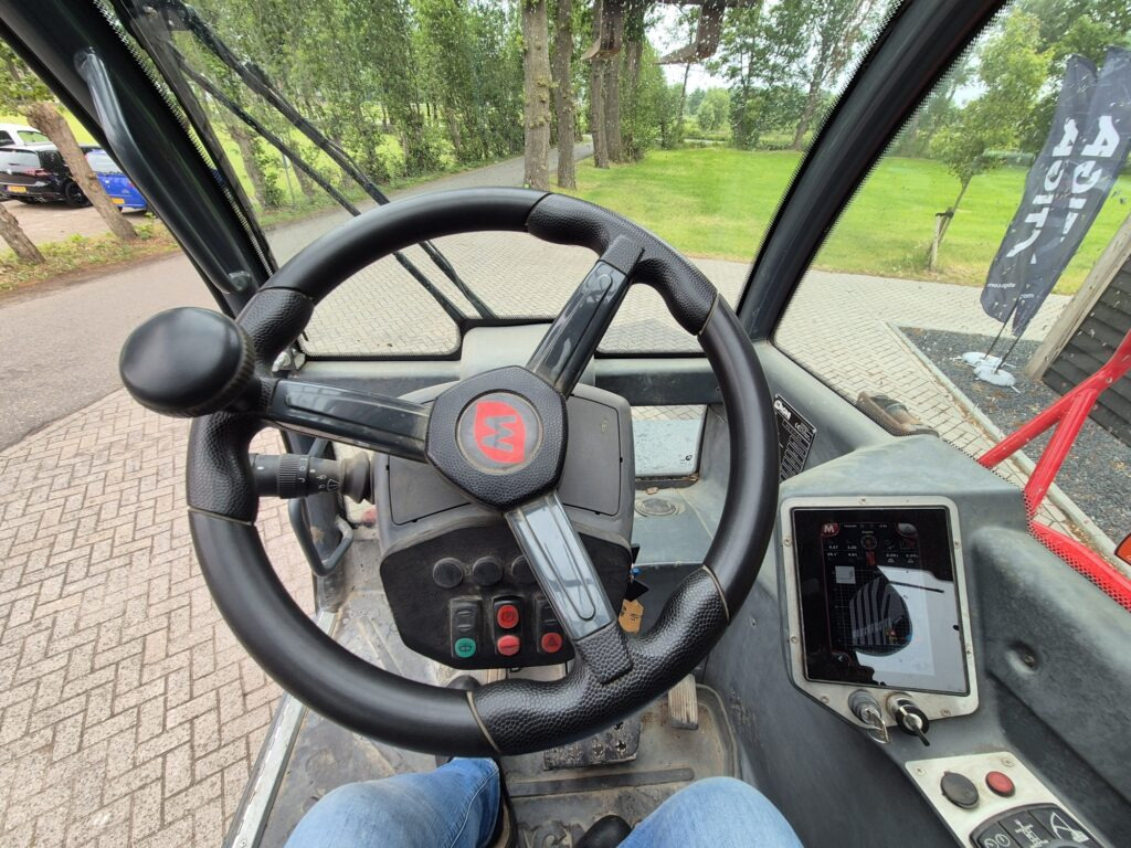 Manipulador telescópico MAGNI RTH 5.21 – D/D: foto 16 Manipulador telescópico MAGNI RTH 5.21 – D/D: foto 16