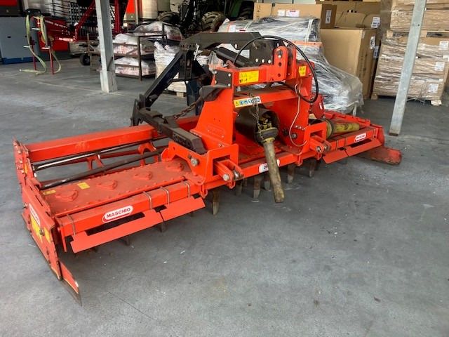 MASCHIO DC3000 harrow - Equipo para trabajo del suelo: foto 1 MASCHIO DC3000 harrow - Equipo para trabajo del suelo: foto 1