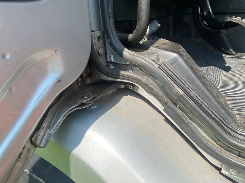 Leasing financiero de Scania T143-500 V8 | 4x2 | 4350 mm WHEELBASE | TOP CONDITION !!! leasing Scania T143-500 V8 | 4x2 | 4350 mm WHEELBASE | TOP CONDITION !!!: foto 11