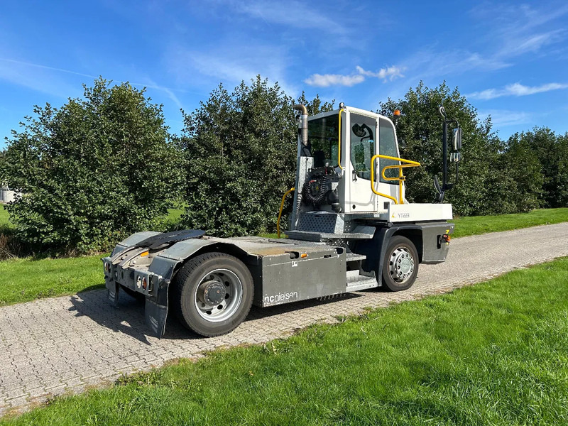 Terberg YT 223 | LOW HOURS | AIRCO | MEGA LOW LOADER | - Tractor industrial: foto 5 Terberg YT 223 | LOW HOURS | AIRCO | MEGA LOW LOADER | - Tractor industrial: foto 5