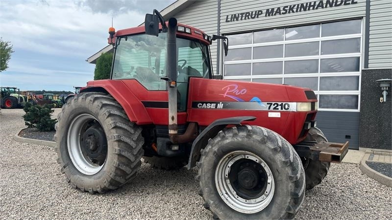 Tractor Case IH Magnum 7210 PRO PRO model, og en ejers traktor fra: foto 14