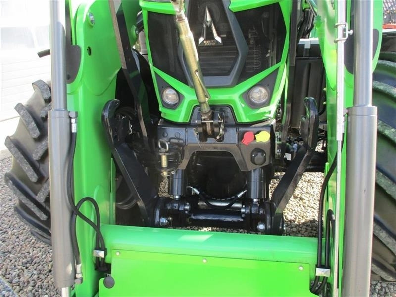 Deutz-fahr Agrotron 6165 RcShift Med frontlæsser og frontlift - Tractor: foto 4 Deutz-fahr Agrotron 6165 RcShift Med frontlæsser og frontlift - Tractor: foto 4