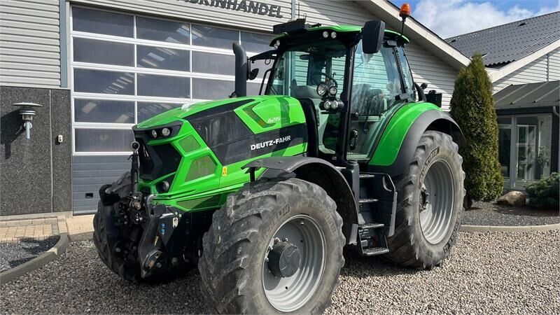 Deutz-fahr Agrotron 6215 TTV Med frontlift - Tractor: foto 2 Deutz-fahr Agrotron 6215 TTV Med frontlift - Tractor: foto 2