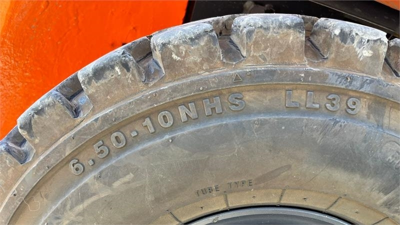 Doosan D30 G med kabine og KUN 57 TIMER FRA NY, MED TIME - Carretilla elevadora diésel: foto 3 Doosan D30 G med kabine og KUN 57 TIMER FRA NY, MED TIME - Carretilla elevadora diésel: foto 3