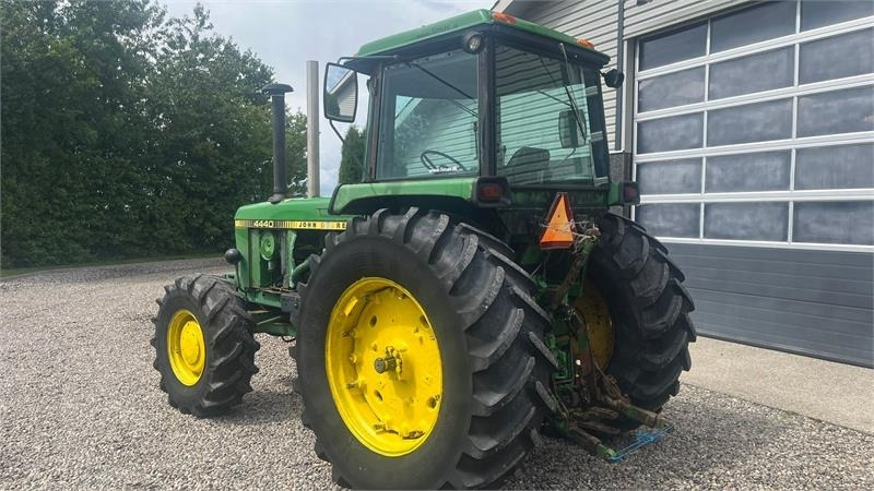 John Deere 4430 Med Powershift - Tractor: foto 3 John Deere 4430 Med Powershift - Tractor: foto 3