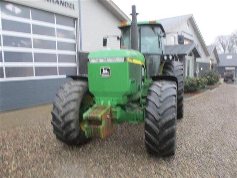 John Deere 4755 En rigtig kraftkarl med den store 7,6L motor - Tractor: foto 4 John Deere 4755 En rigtig kraftkarl med den store 7,6L motor - Tractor: foto 4