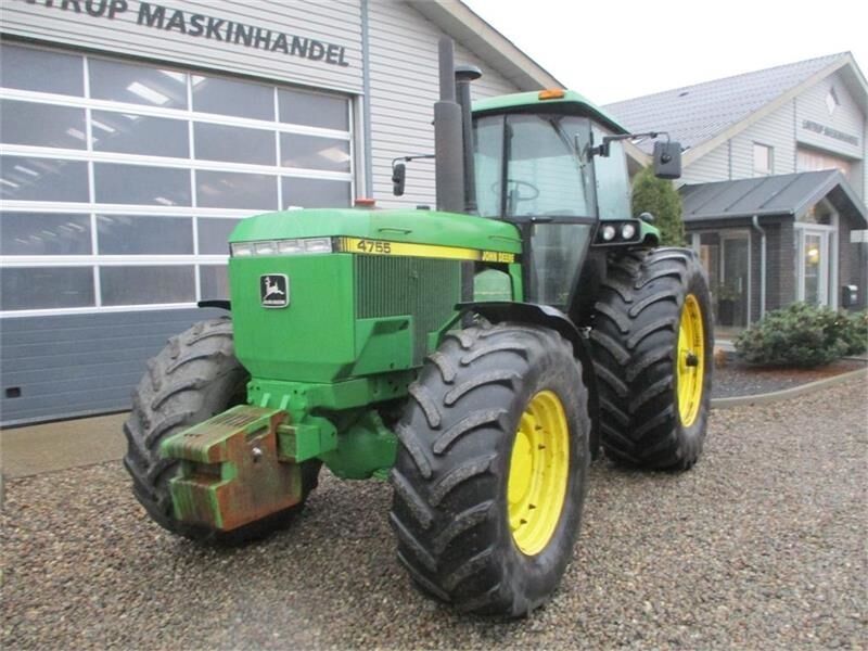 John Deere 4755 En rigtig kraftkarl med den store 7,6L motor - Tractor: foto 3 John Deere 4755 En rigtig kraftkarl med den store 7,6L motor - Tractor: foto 3