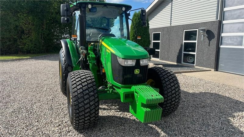 Tractor John Deere 5090 M Med græsdæk: foto 18