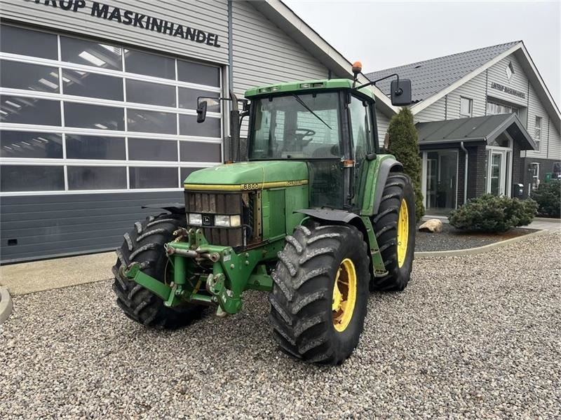 John Deere 6800 Med frontlift. - Tractor: foto 2 John Deere 6800 Med frontlift. - Tractor: foto 2