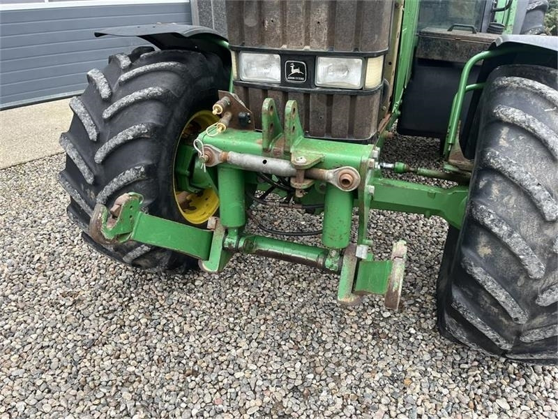 John Deere 6800 Med frontlift. - Tractor: foto 4 John Deere 6800 Med frontlift. - Tractor: foto 4