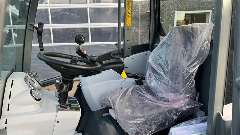 Cargadora de ruedas telescópica Kramer KL25.5T JULE/NYTÅRSTILBUD med Teleskoparm, så den: foto 12 Cargadora de ruedas telescópica Kramer KL25.5T JULE/NYTÅRSTILBUD med Teleskoparm, så den: foto 12