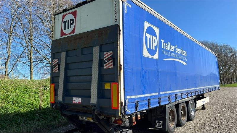 Krone Sættevogn med lift i bag SDP 27 eLB4-CS med lift i - Semirremolque lona: foto 4 Krone Sættevogn med lift i bag SDP 27 eLB4-CS med lift i - Semirremolque lona: foto 4