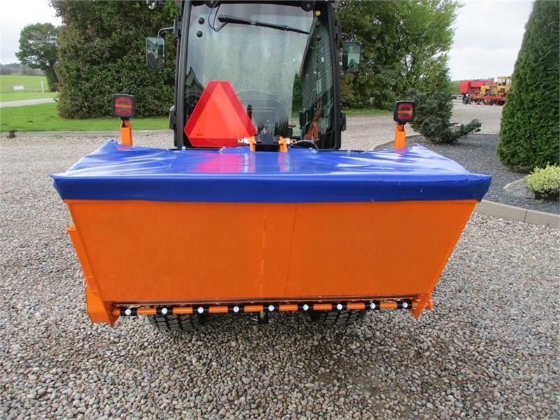 Limas SSP140 Selvlæssende og med lys - Esparcidor de sal para Vehículo municipal: foto 5 Limas SSP140 Selvlæssende og med lys - Esparcidor de sal para Vehículo municipal: foto 5