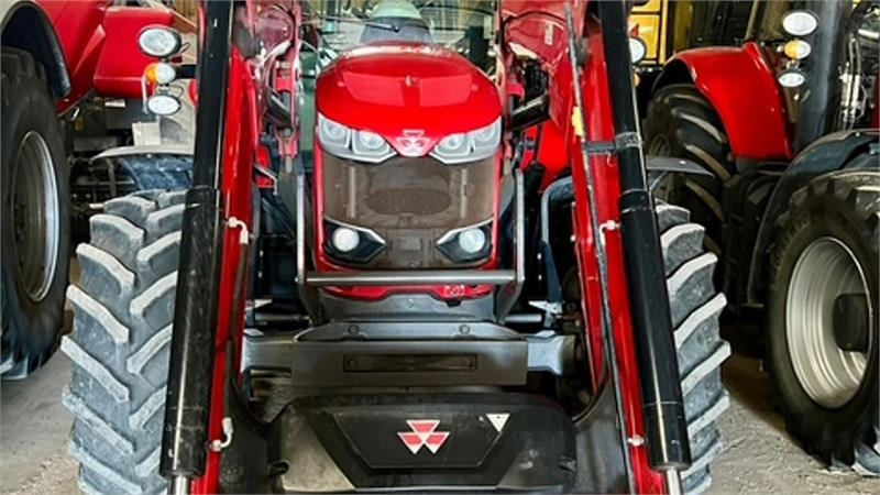 Massey Ferguson 6715 S Med front læsser. Læsser er meget lidt brug - Tractor: foto 4 Massey Ferguson 6715 S Med front læsser. Læsser er meget lidt brug - Tractor: foto 4