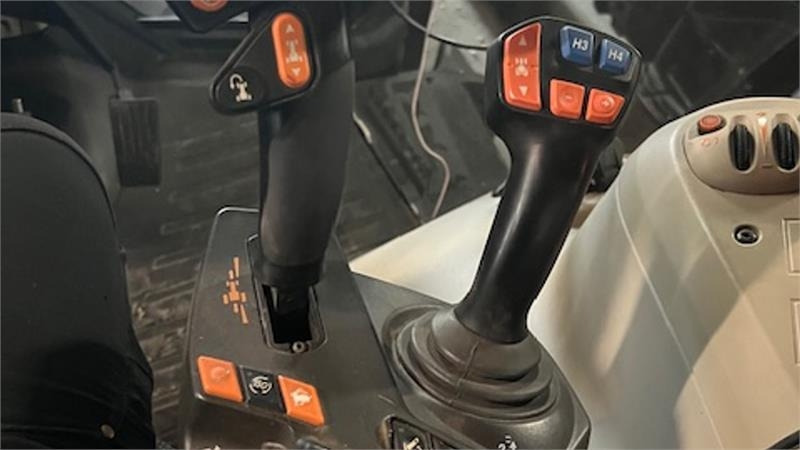 Leasing financiero de Massey Ferguson 7726 S DynaVT Med front læsser. Læsser er meget li leasing Massey Ferguson 7726 S DynaVT Med front læsser. Læsser er meget li: foto 8 Leasing financiero de Massey Ferguson 7726 S DynaVT Med front læsser. Læsser er meget li leasing Massey Ferguson 7726 S DynaVT Med front læsser. Læsser er meget li: foto 8